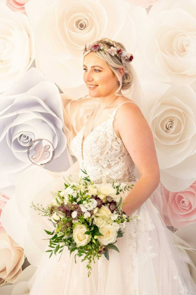 Kingscote-Barn-Wedding-Photographer-Steph-Adam01