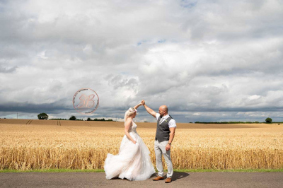 Kingscote-Barn-Wedding-Photographer-Steph-Adam07